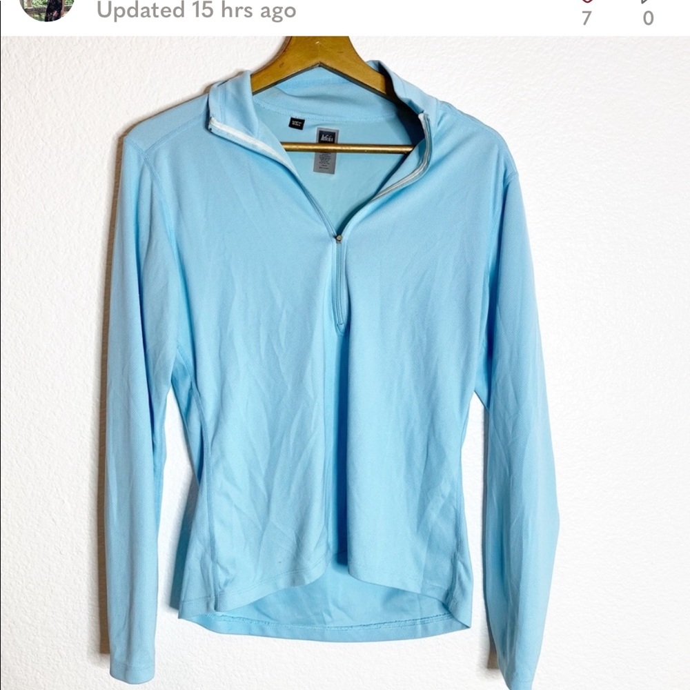 Rei long sleeve light weight cotton light blue zippered M